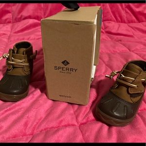 Sperry Icestorm Winter Crib Shoes - Like New